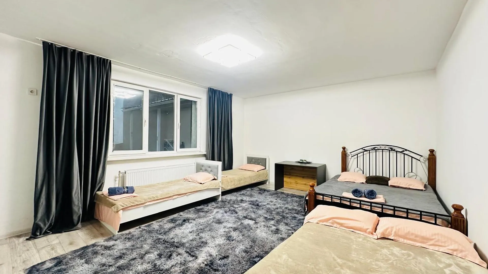 Квартира Для Большой Семьи Almaty Apartment