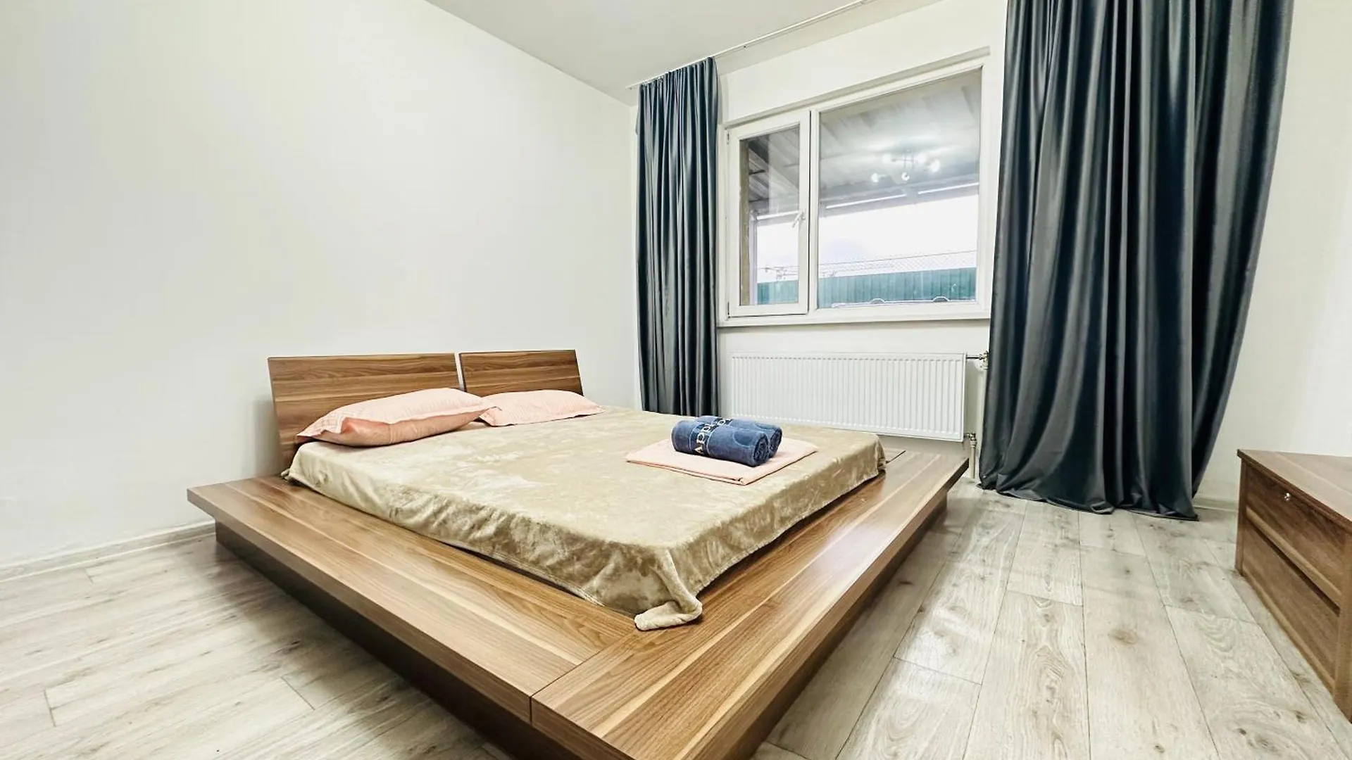 Квартира Для Большой Семьи Almaty Apartment