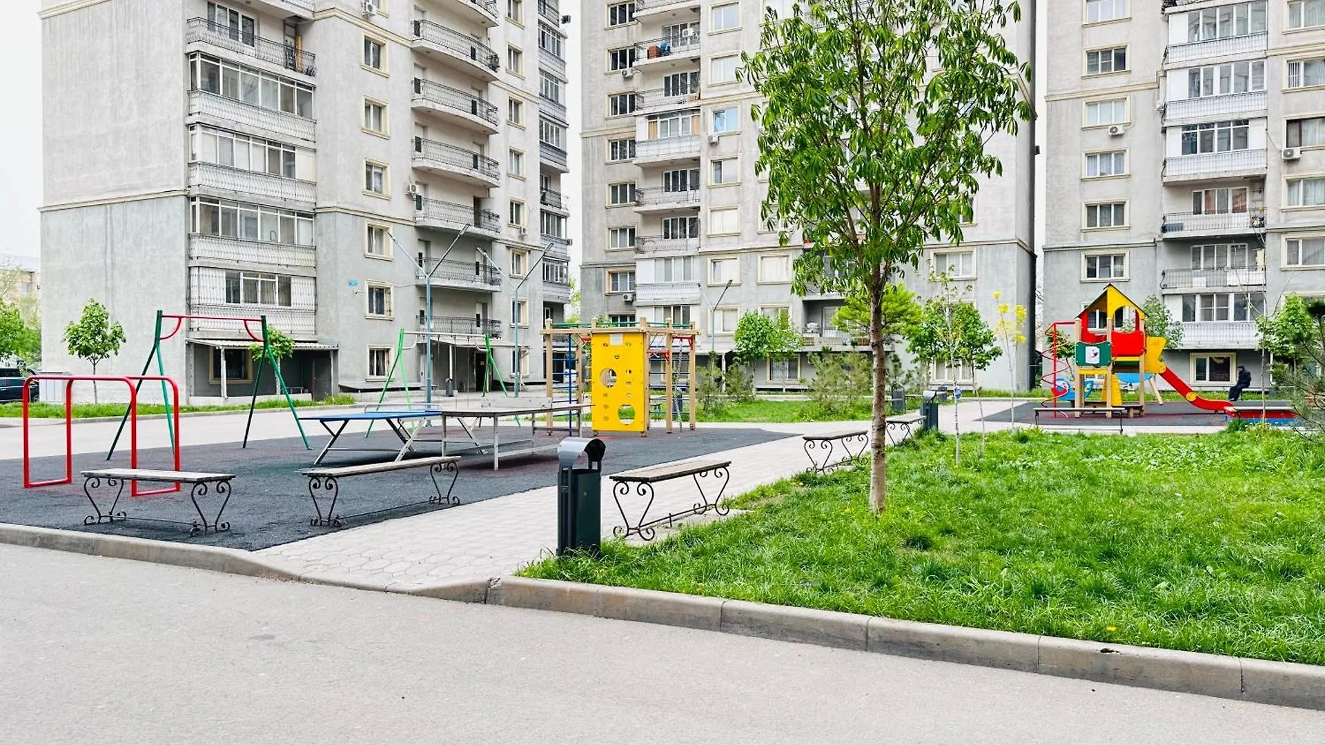 Квартира Для Большой Семьи Almaty